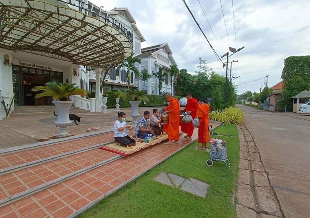 Le Thatluang D'Or Boutique Hotel Vientián Exterior foto